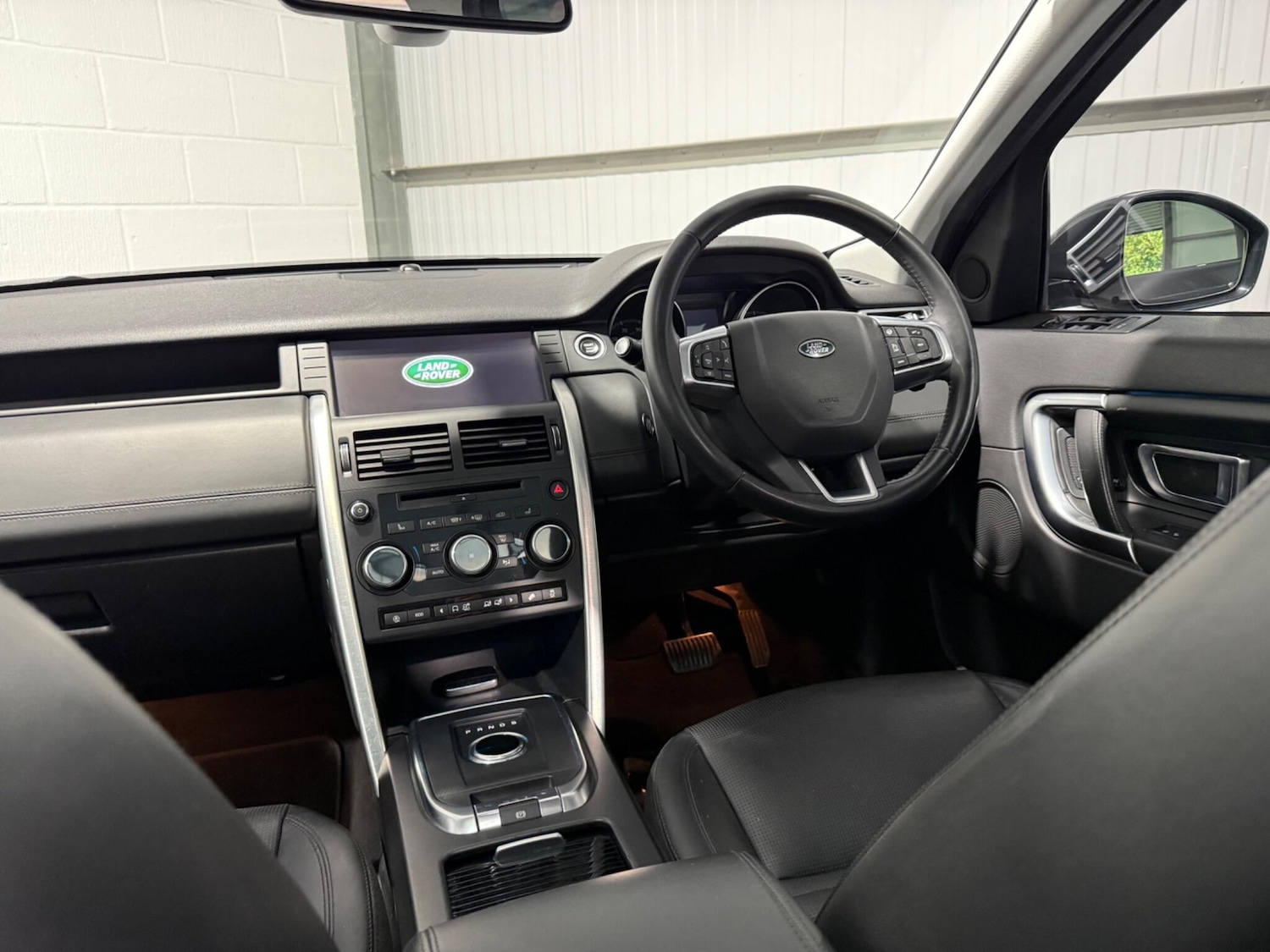 Used Land Rover Discovery Sport for sale - 76072707: Photo 36