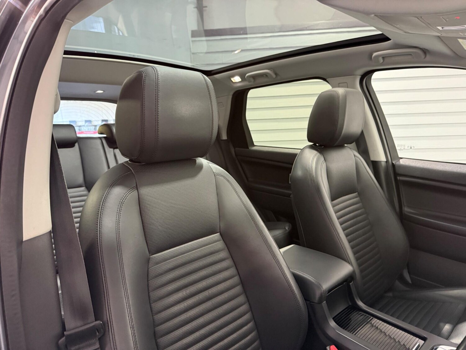 Used Land Rover Discovery Sport for sale - 76072707: Photo 40