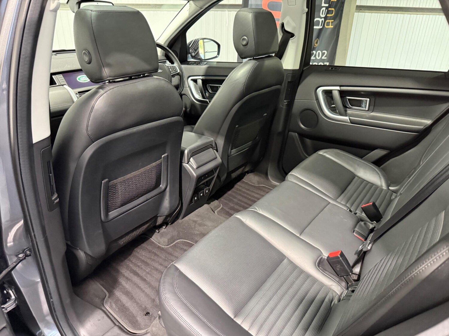 Used Land Rover Discovery Sport for sale - 76072707: Photo 41