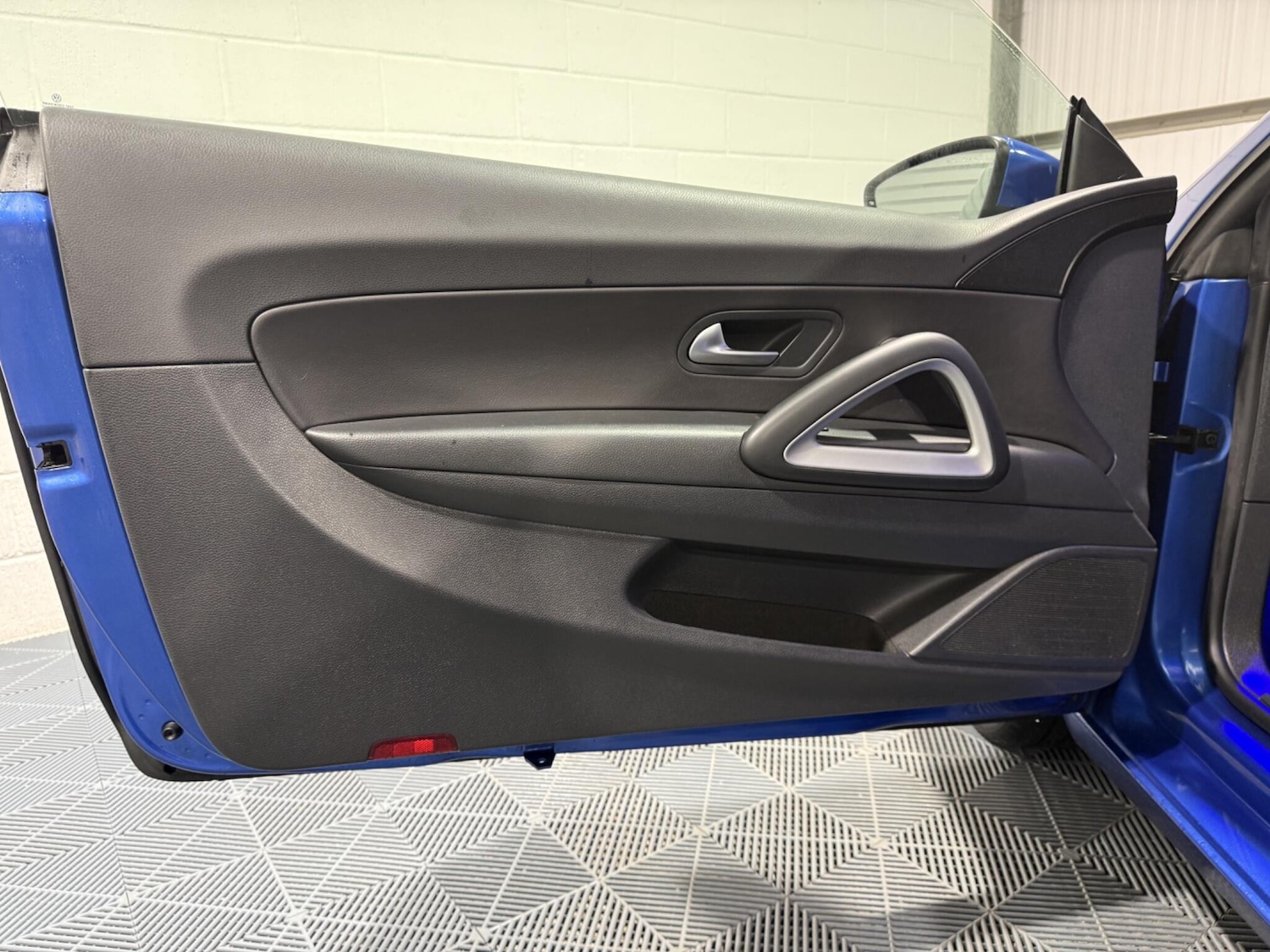 Used Volkswagen Scirocco 2013 for sale - 77646050: Photo 36