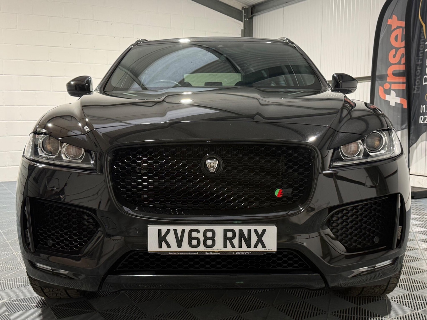 Used Jaguar F-Pace 2018 for sale - 76728240: Photo 12