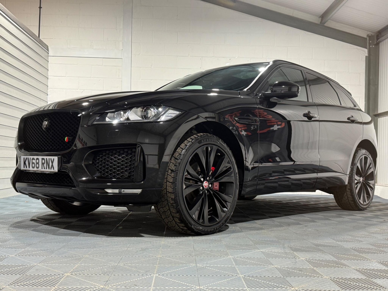 Used Jaguar F-Pace 2018 for sale - 76728240: Photo 19