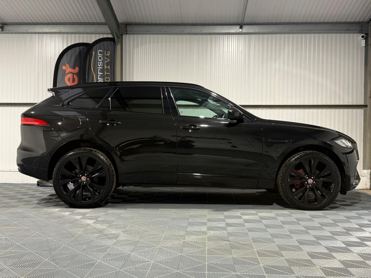 Used Jaguar F-Pace 2018 for sale - 76728240: Photo 29