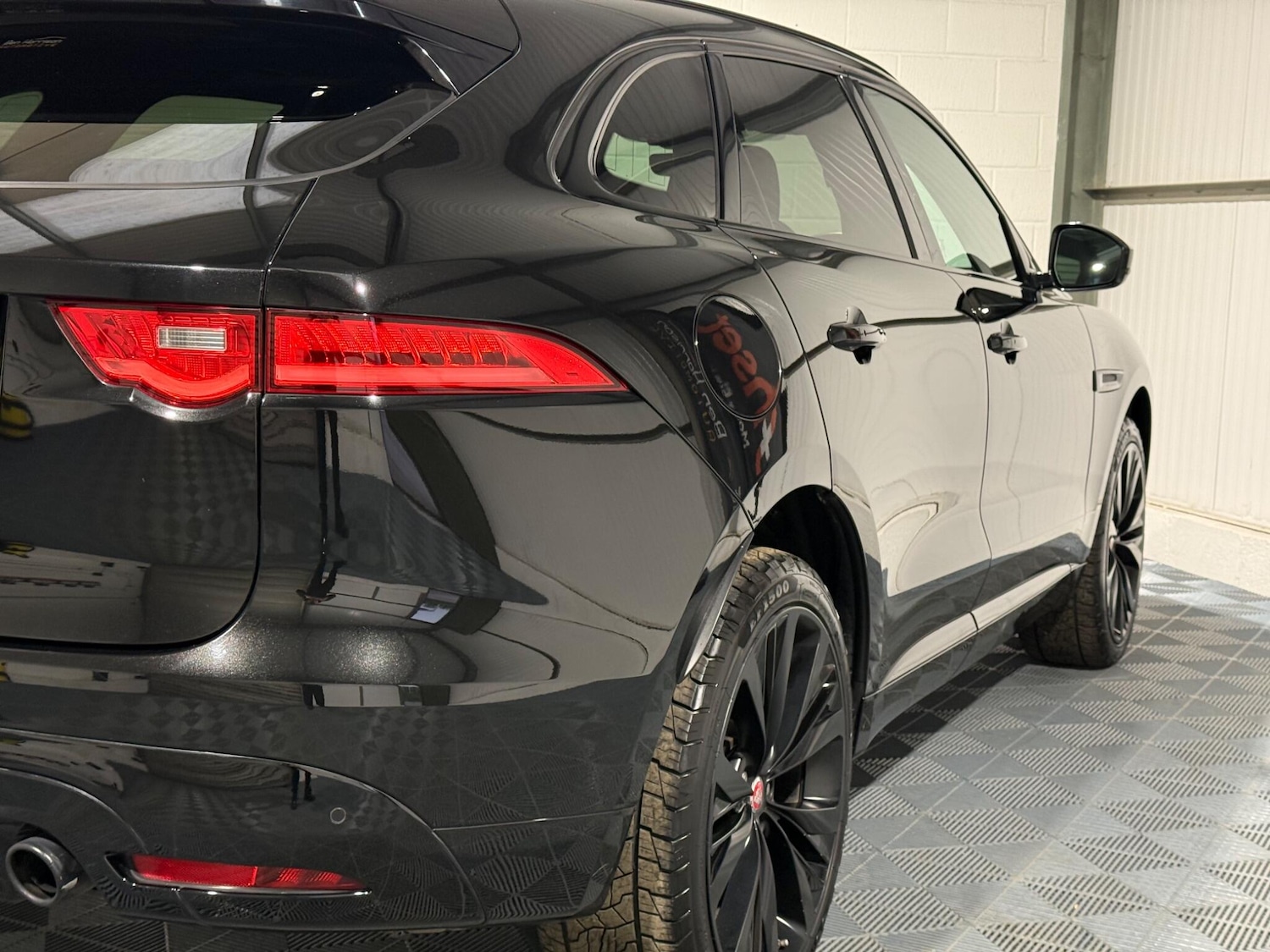 Used Jaguar F-Pace 2018 for sale - 76728240: Photo 30