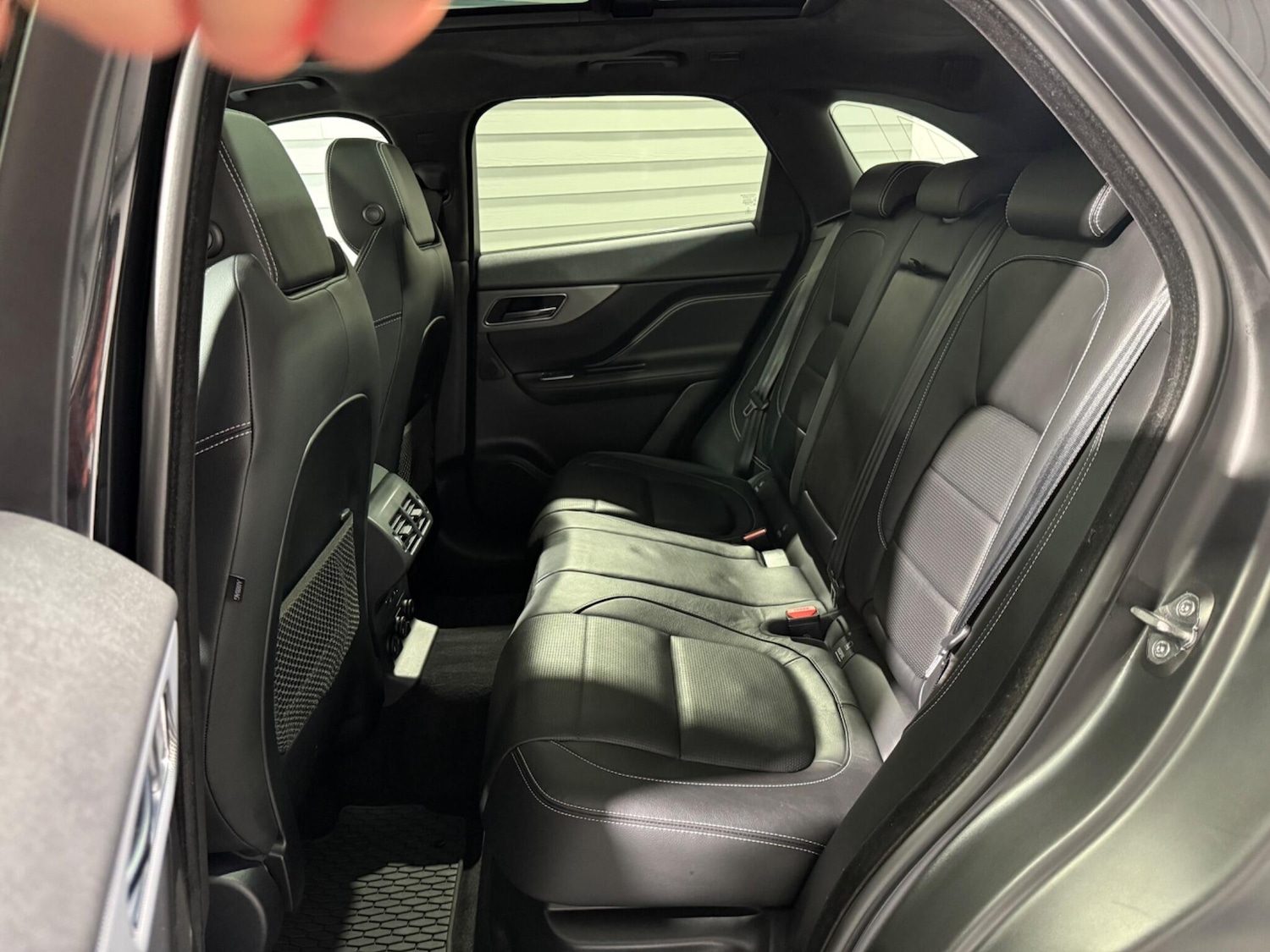 Used Jaguar F-Pace 2018 for sale - 76728240: Photo 42