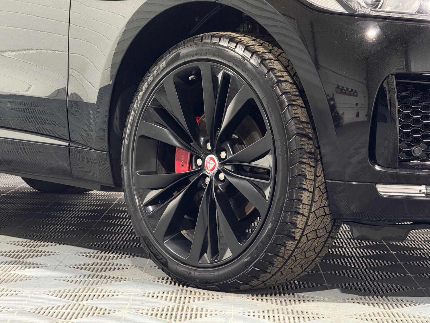 Used Jaguar F-Pace 2018 for sale - 76728240: Photo 56