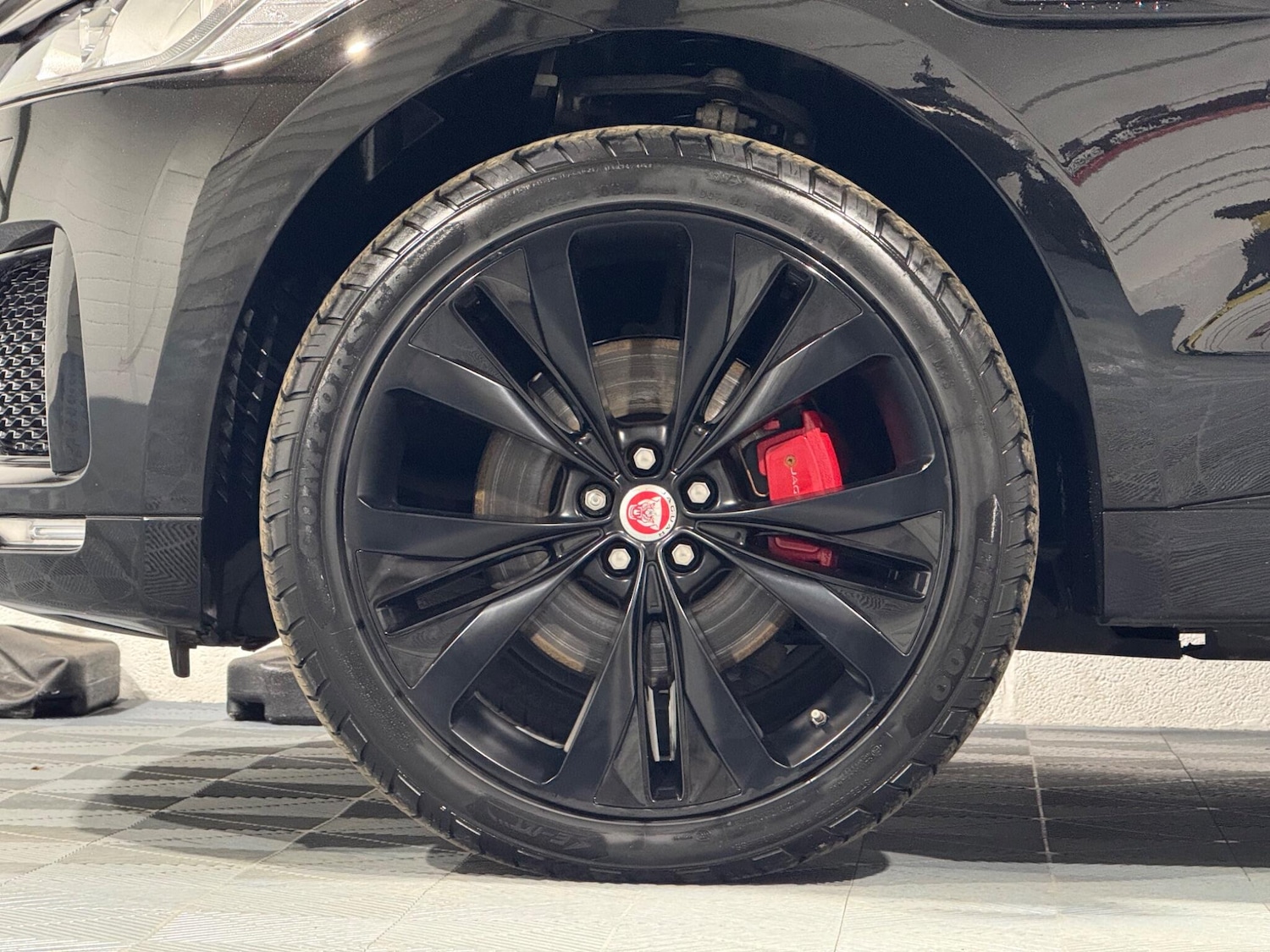 Used Jaguar F-Pace 2018 for sale - 76728240: Photo 61