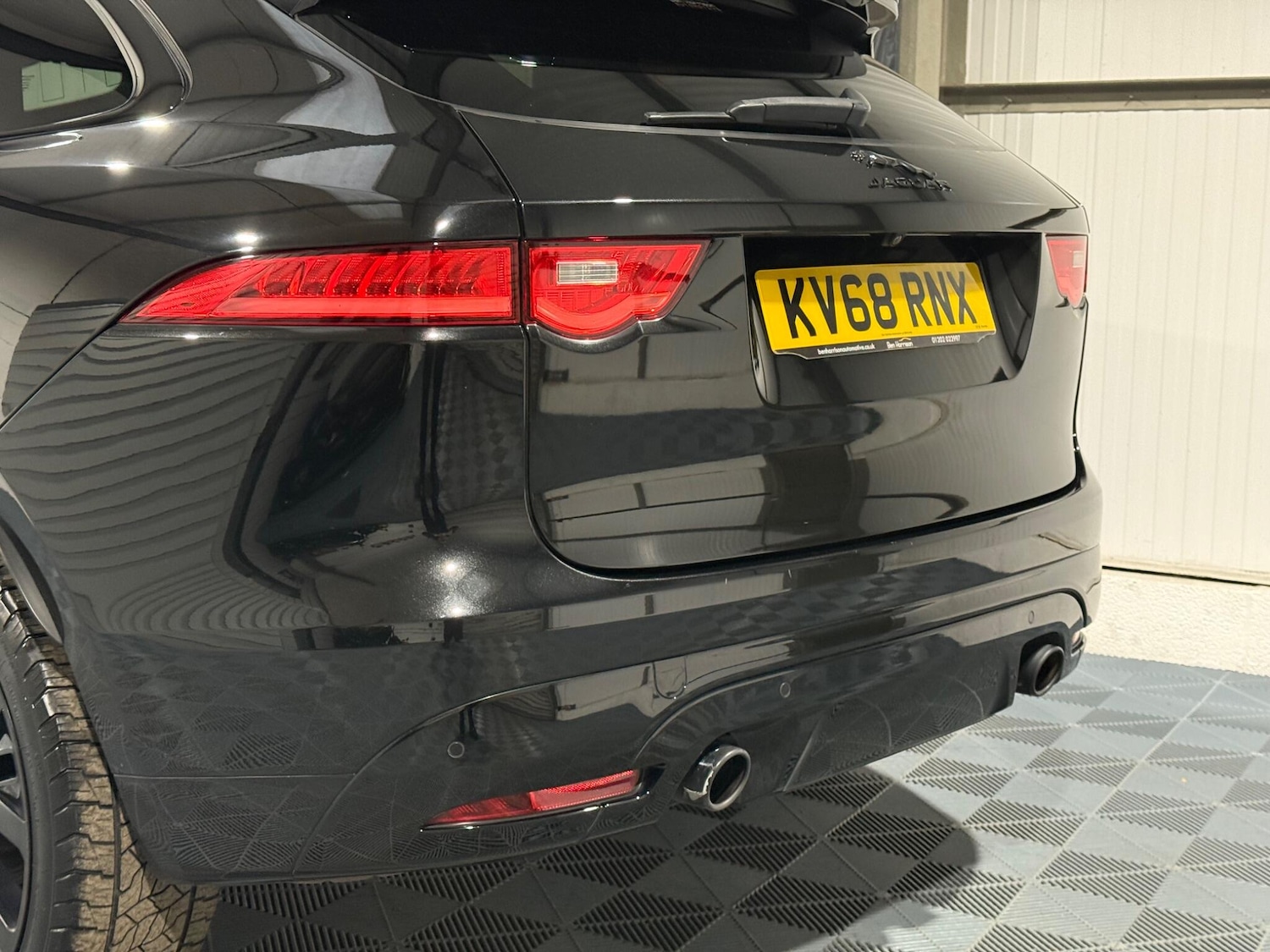 Used Jaguar F-Pace 2018 for sale - 76728240: Photo 72