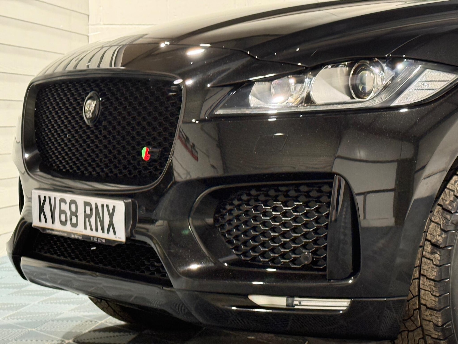 Used Jaguar F-Pace 2018 for sale - 76728240: Photo 77