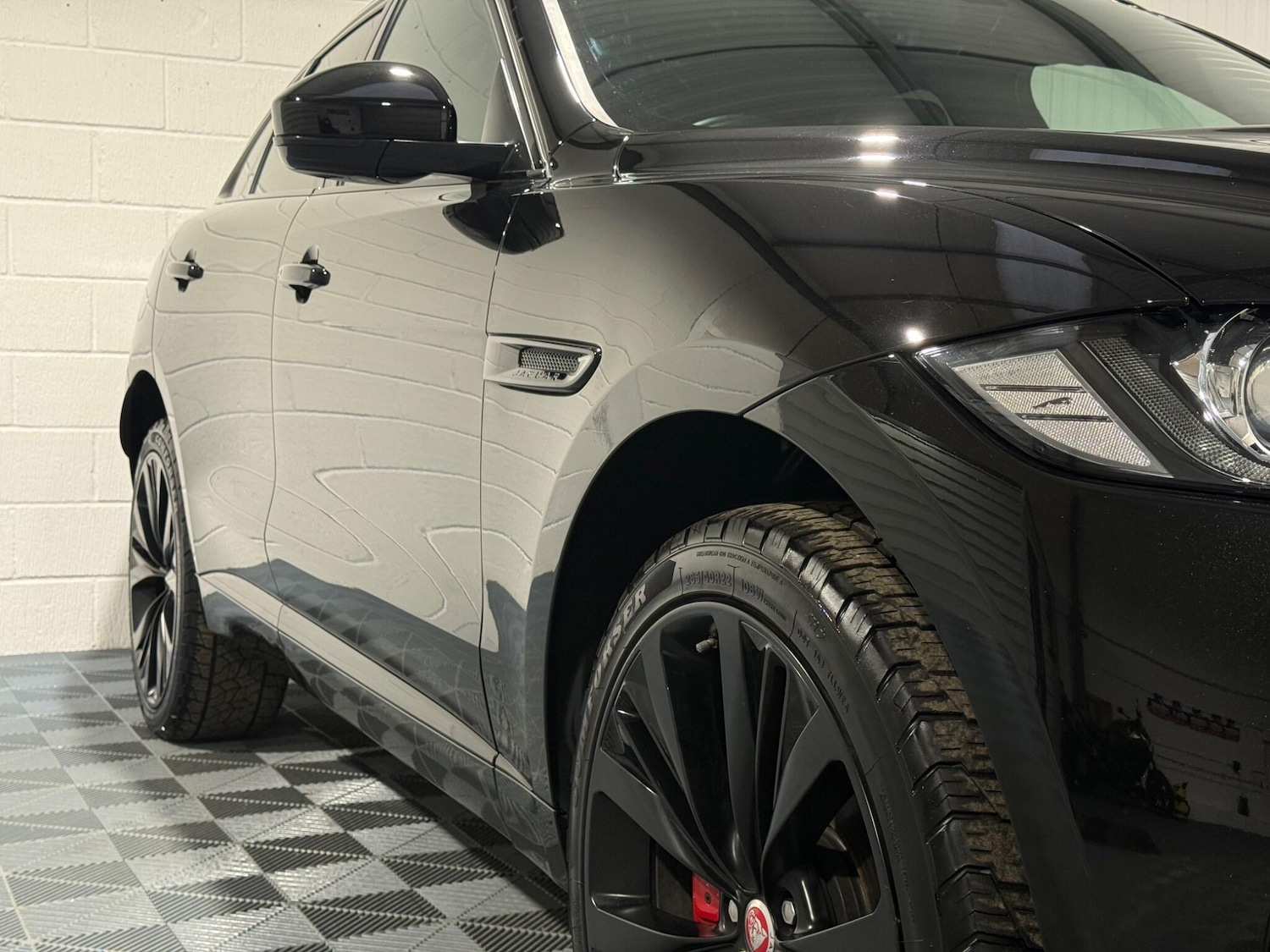 Used Jaguar F-Pace 2018 for sale - 76728240: Photo 81