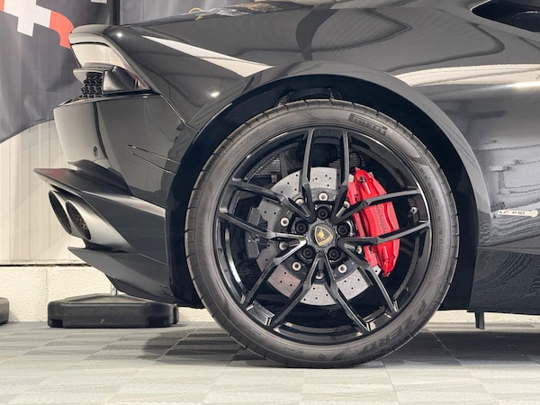 Used Lamborghini Huracan 2015 for sale - 75059716: Photo 44