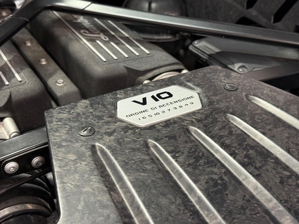 Used Lamborghini Huracan 2015 for sale - 75059716: Photo 60