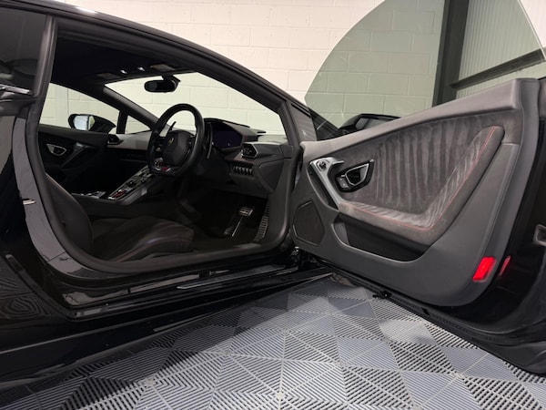 Used Lamborghini Huracan 2015 for sale - 75059716: Photo 67