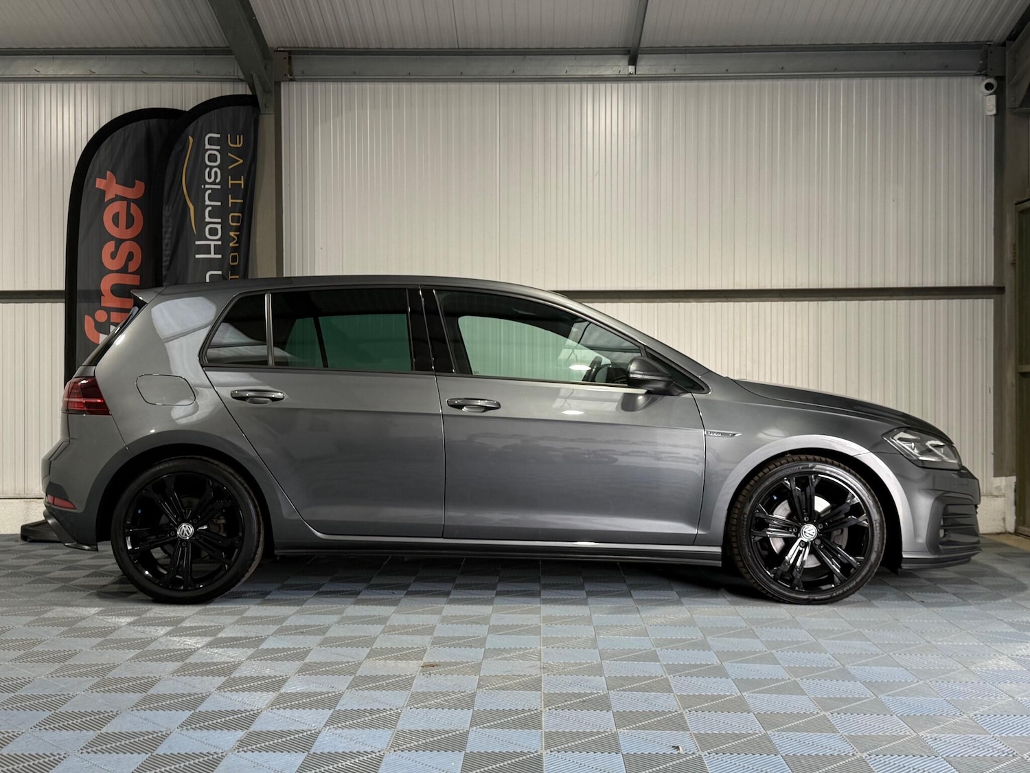 Used Volkswagen Golf 2017 for sale - 76942357: Photo 24