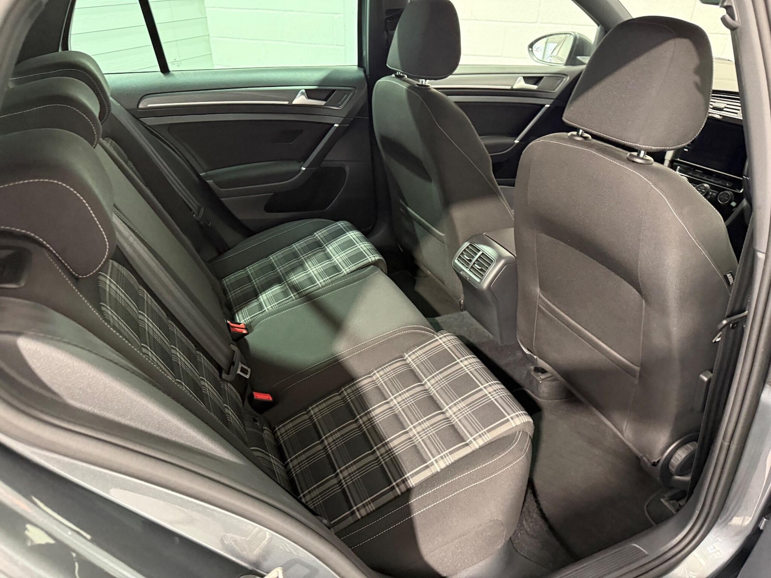 Used Volkswagen Golf 2017 for sale - 76942357: Photo 40