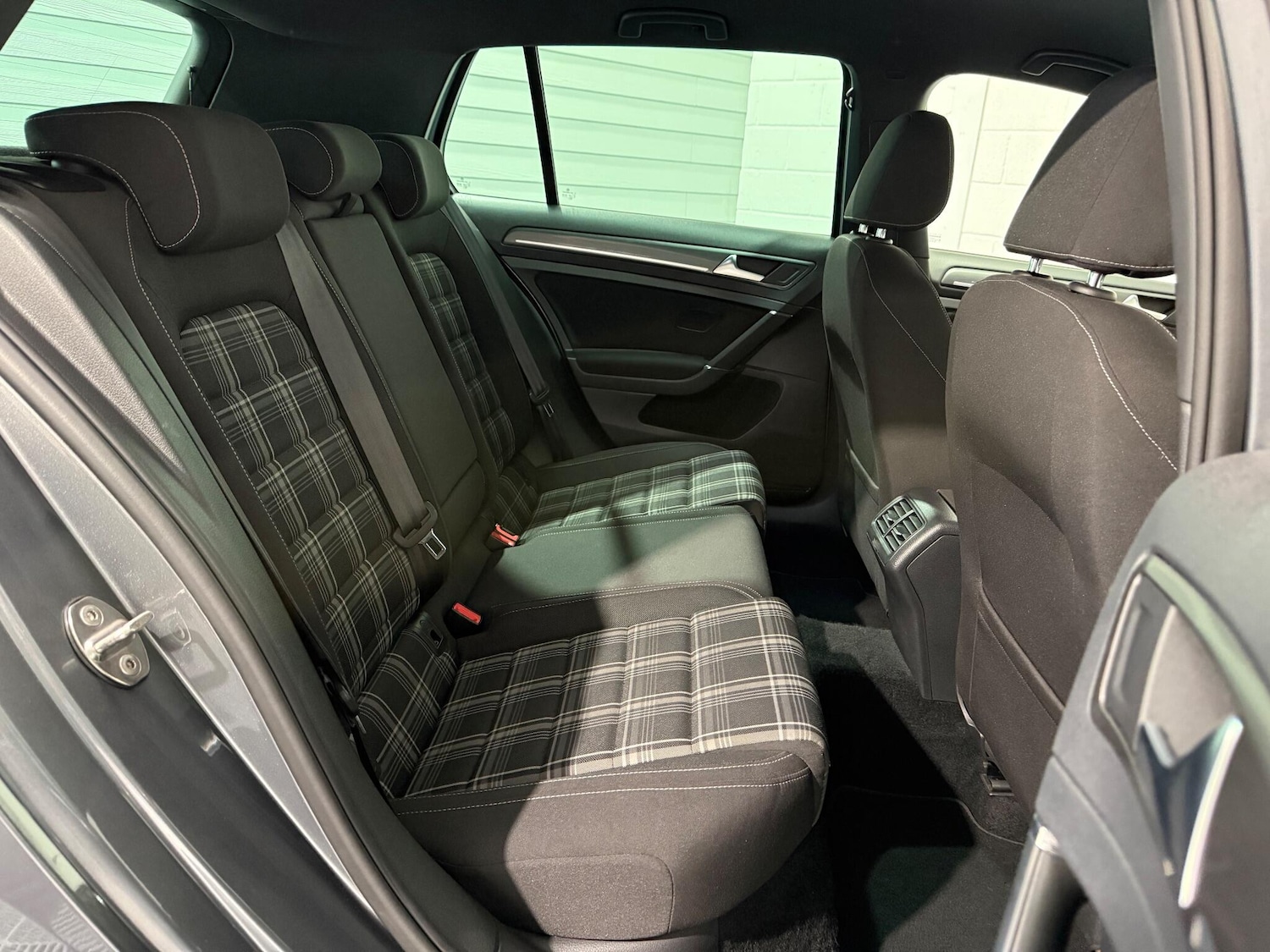 Used Volkswagen Golf 2017 for sale - 76942357: Photo 41