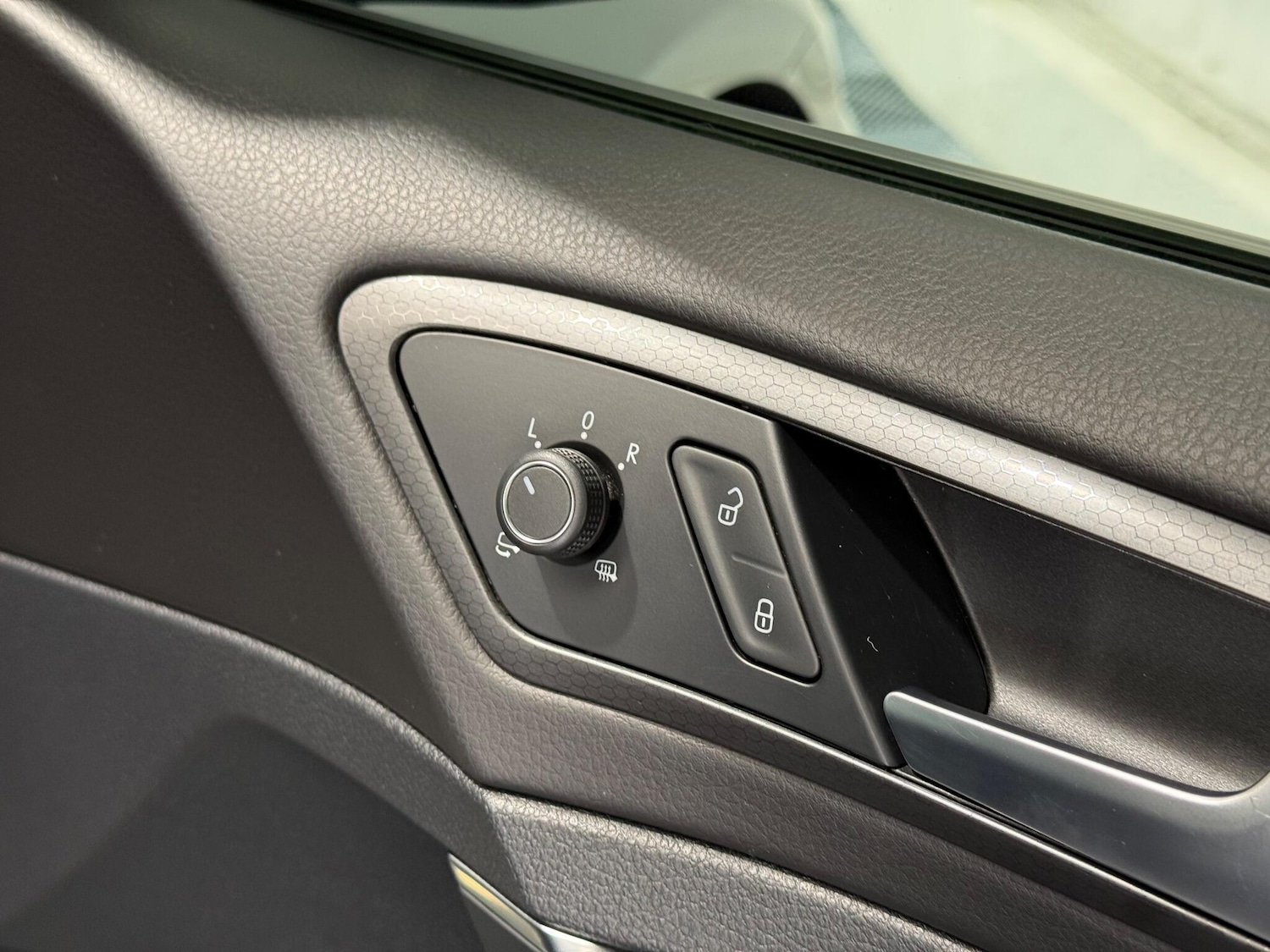 Used Volkswagen Golf 2017 for sale - 76942357: Photo 42