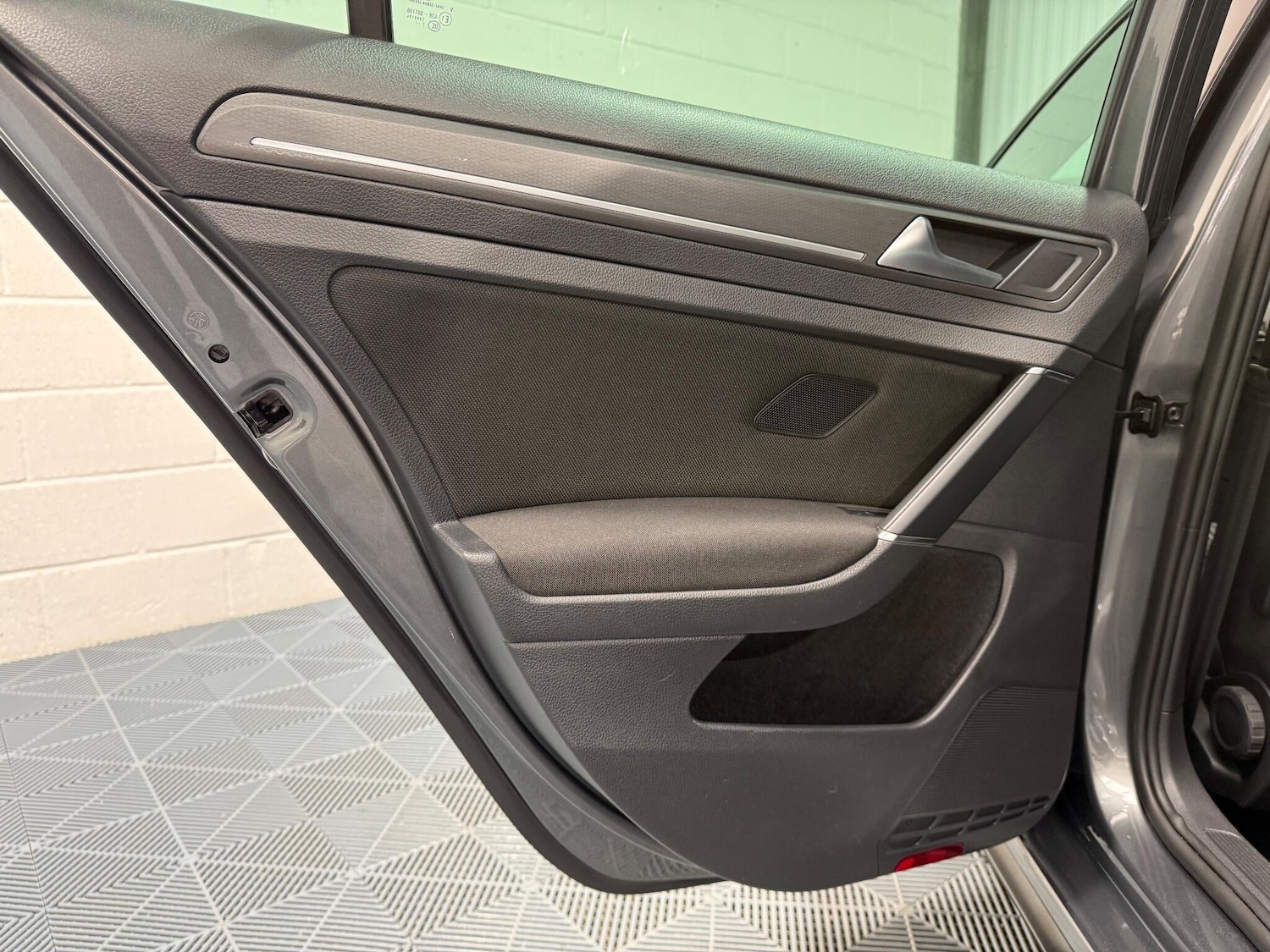 Used Volkswagen Golf 2017 for sale - 76942357: Photo 46