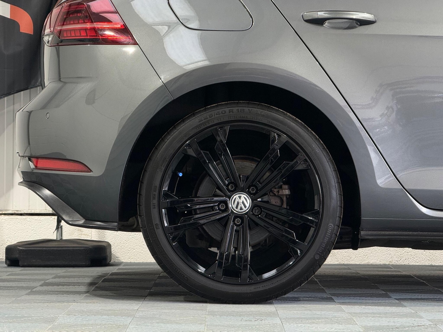 Used Volkswagen Golf 2017 for sale - 76942357: Photo 53