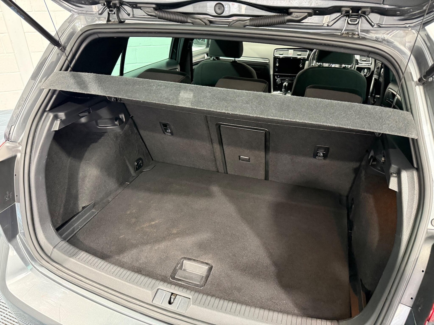 Used Volkswagen Golf 2017 for sale - 76942357: Photo 55