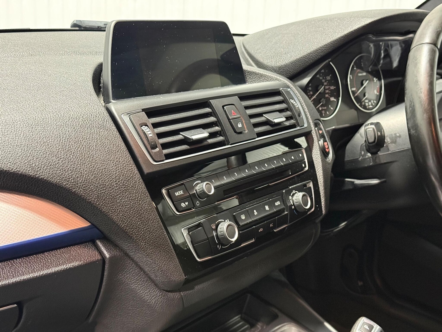 Used BMW 2 Series 2015 for sale - 76976208: Photo 29