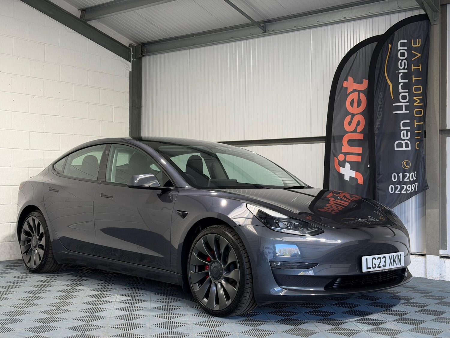 Used Tesla Model 3 2023 for sale - 78128075: Photo 1