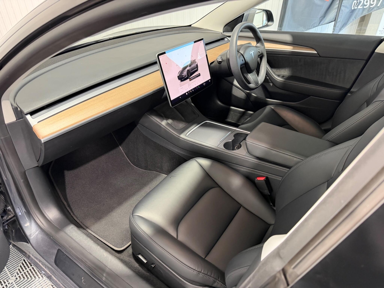 Used Tesla Model 3 2023 for sale - 78128075: Photo 54