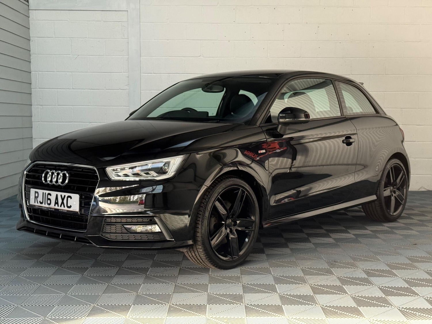 Used Audi A1 for sale - 76997129: Photo 11