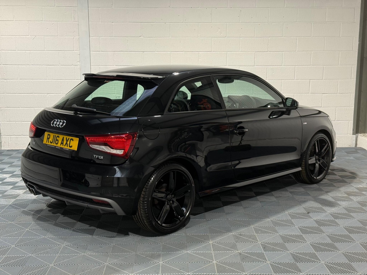 Used Audi A1 for sale - 76997129: Photo 32