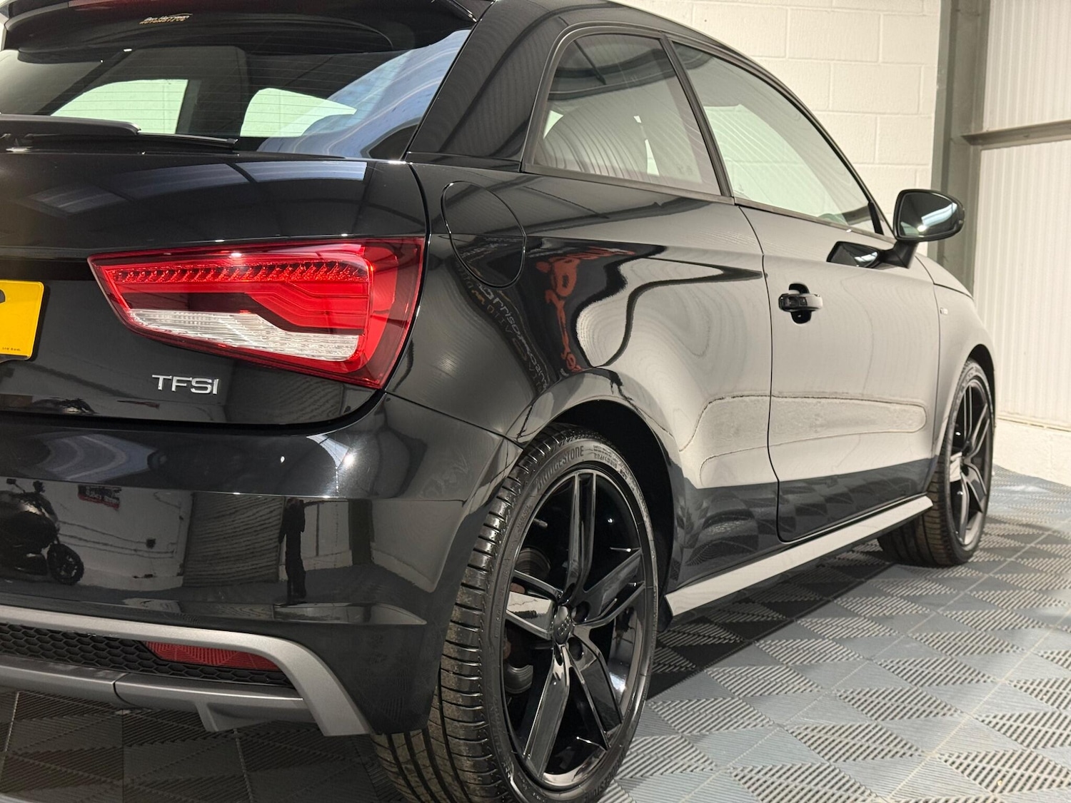 Used Audi A1 for sale - 76997129: Photo 33