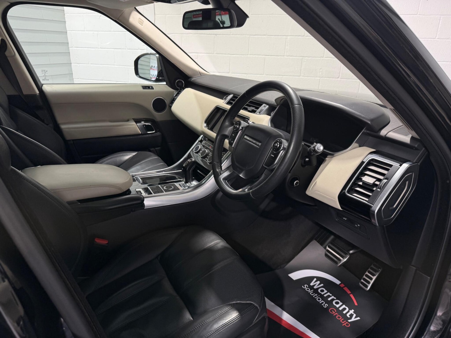 Used Land Rover Range Rover Sport 2014 for sale - 77637766: Photo 2