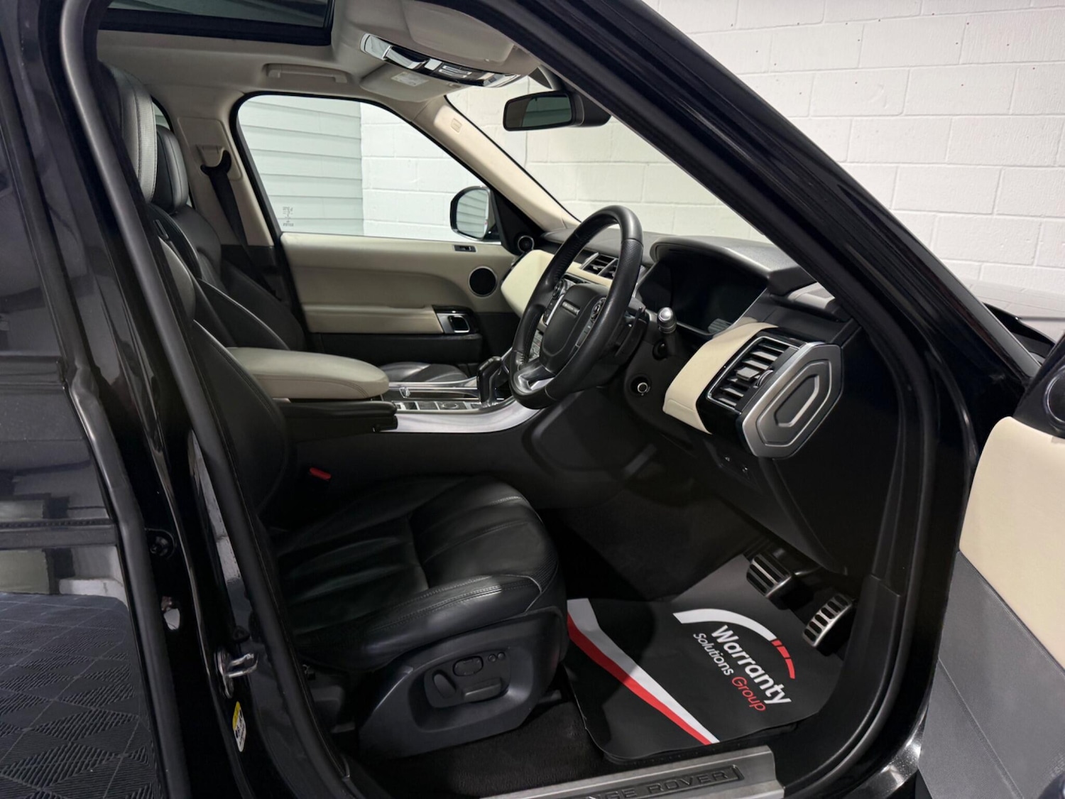 Used Land Rover Range Rover Sport 2014 for sale - 77637766: Photo 42