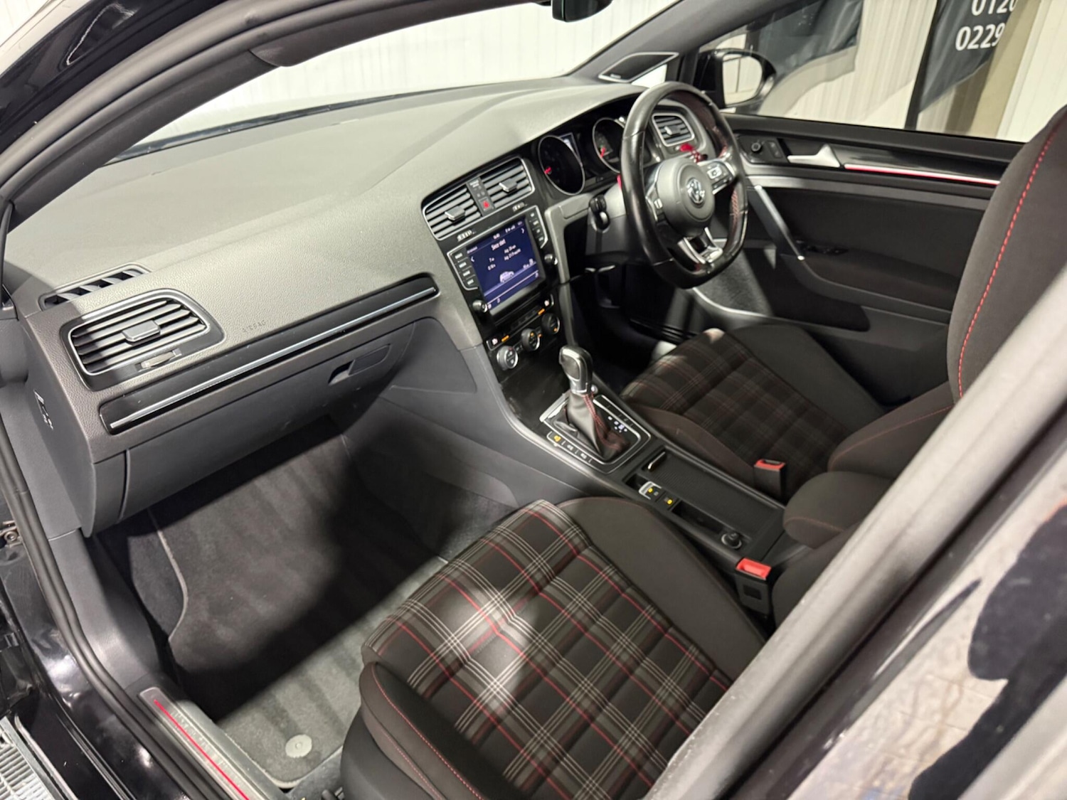 Used Volkswagen Golf 2016 for sale - 76585238: Photo 31