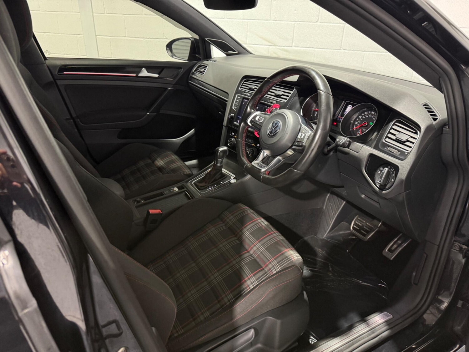 Used Volkswagen Golf 2016 for sale - 76585238: Photo 37