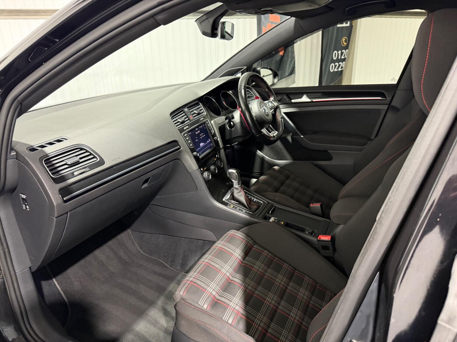 Used Volkswagen Golf 2016 for sale - 76585238: Photo 58