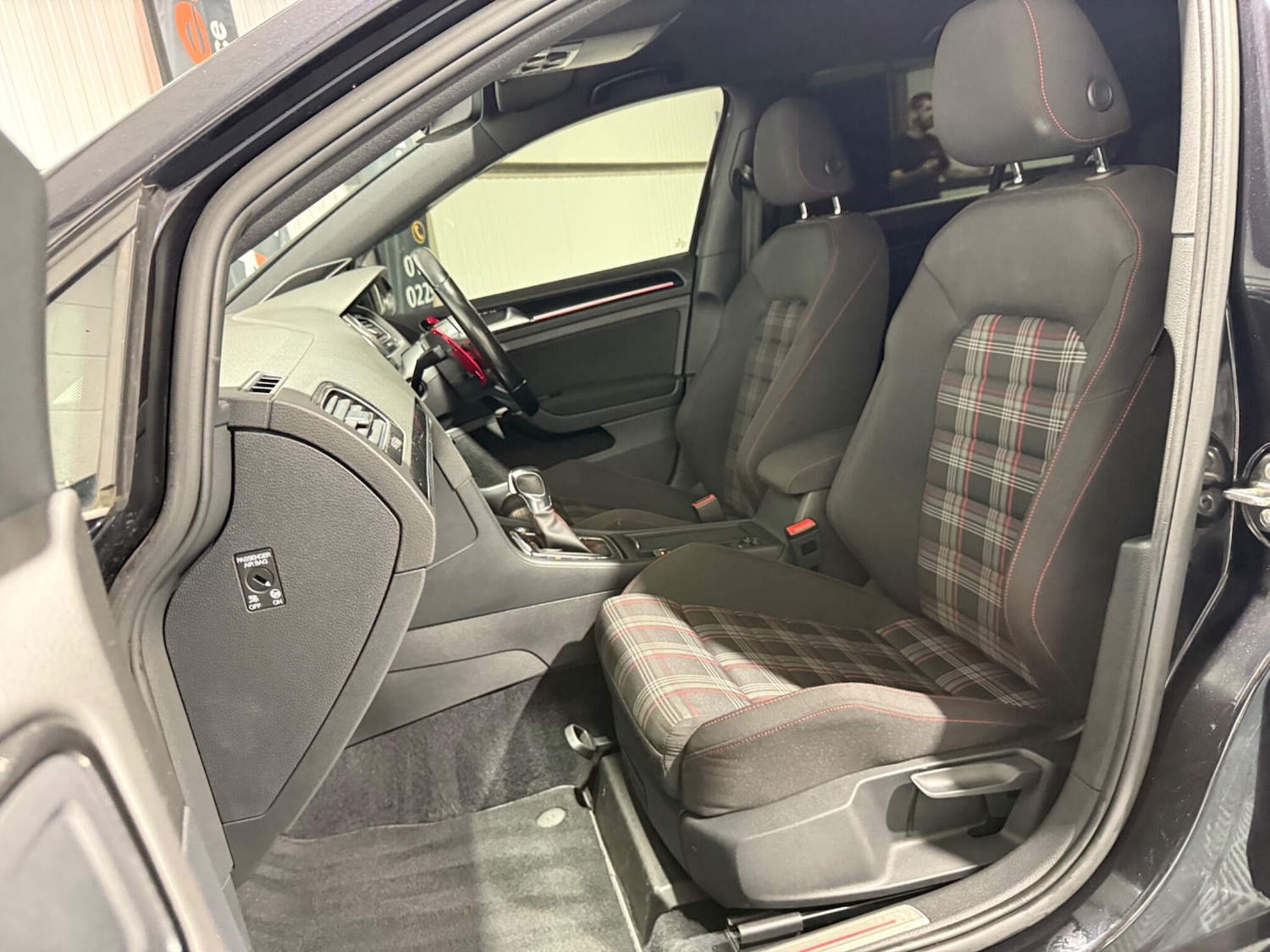 Used Volkswagen Golf 2016 for sale - 76585238: Photo 59