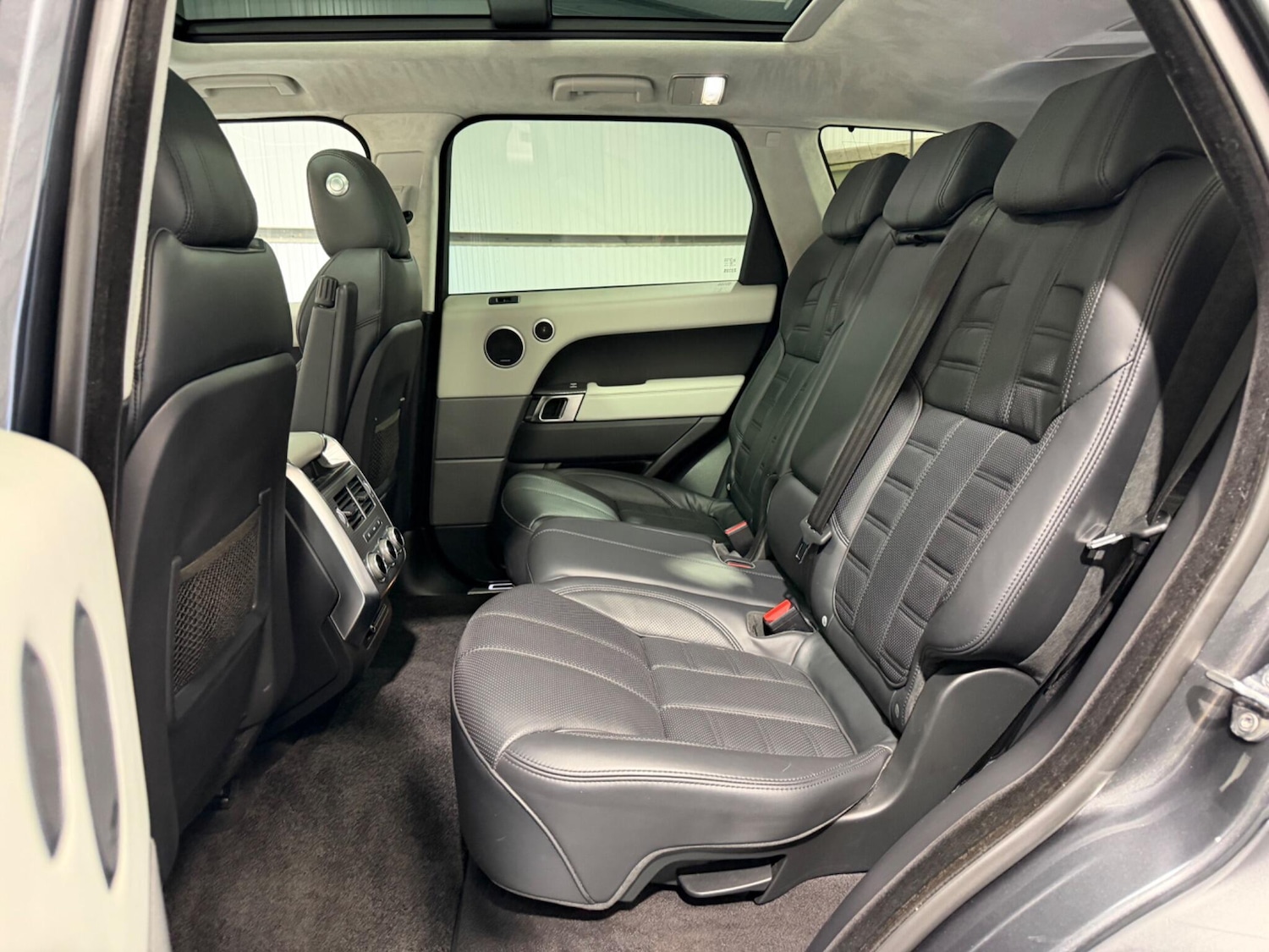 Used Land Rover Range Rover Sport 2015 for sale - 77957447: Photo 45