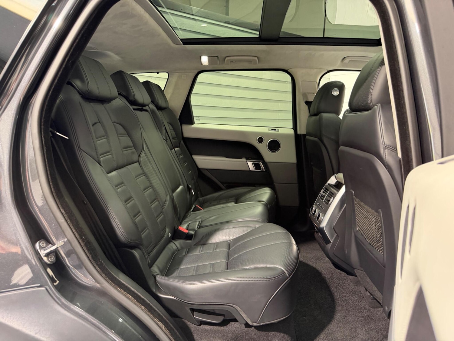 Used Land Rover Range Rover Sport 2015 for sale - 77957447: Photo 47