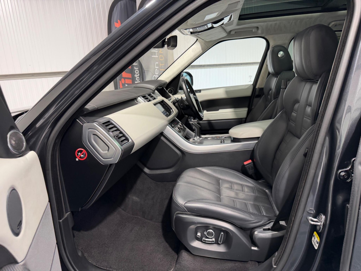 Used Land Rover Range Rover Sport 2015 for sale - 77957447: Photo 65