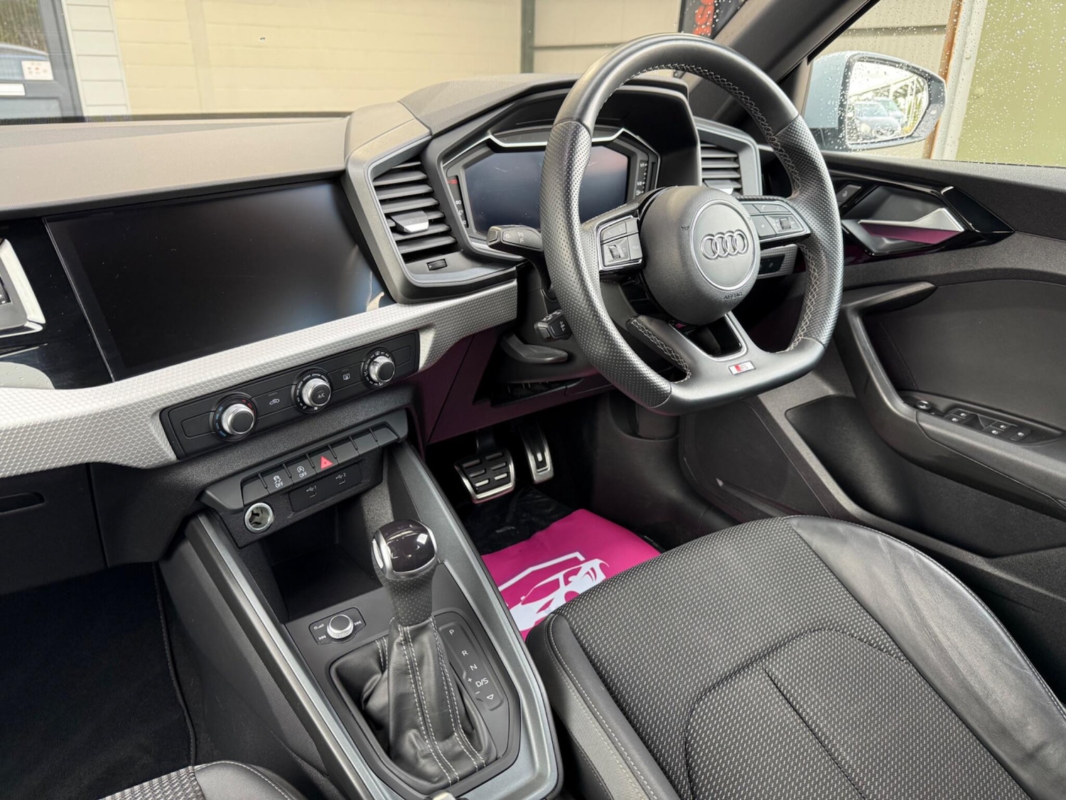 Used Audi A1 2023 for sale - 76988937: Photo 24