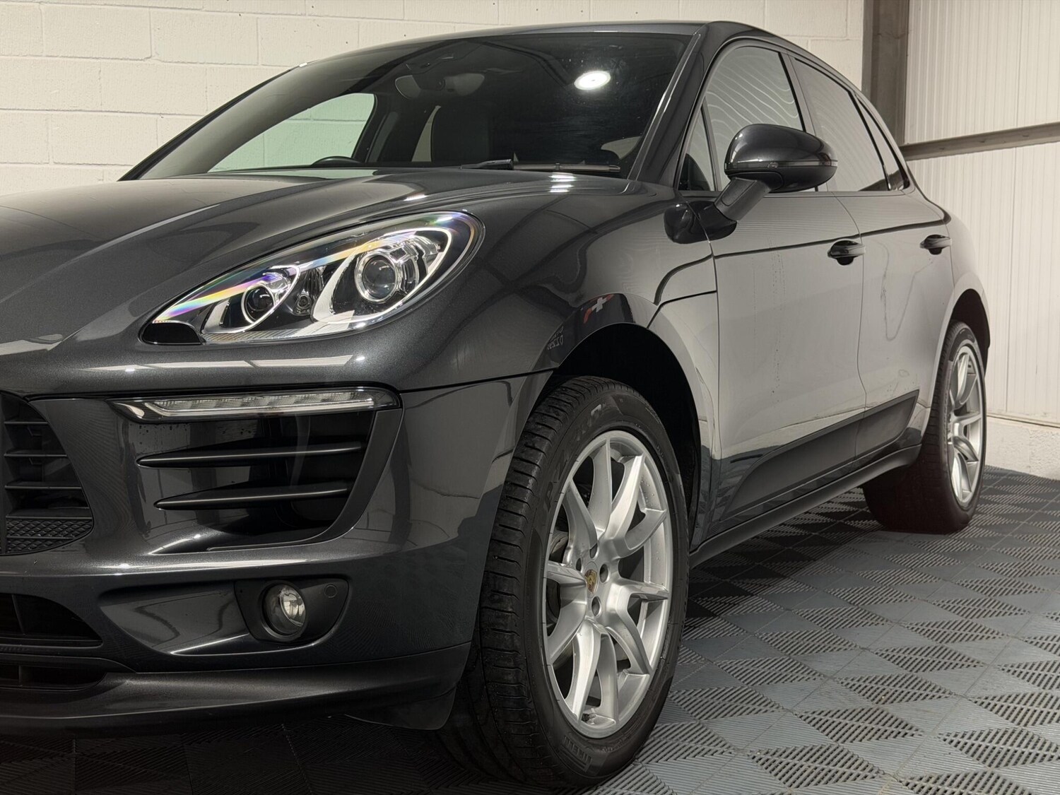 Used Porsche Macan 2017 for sale - 78184477: Photo 16