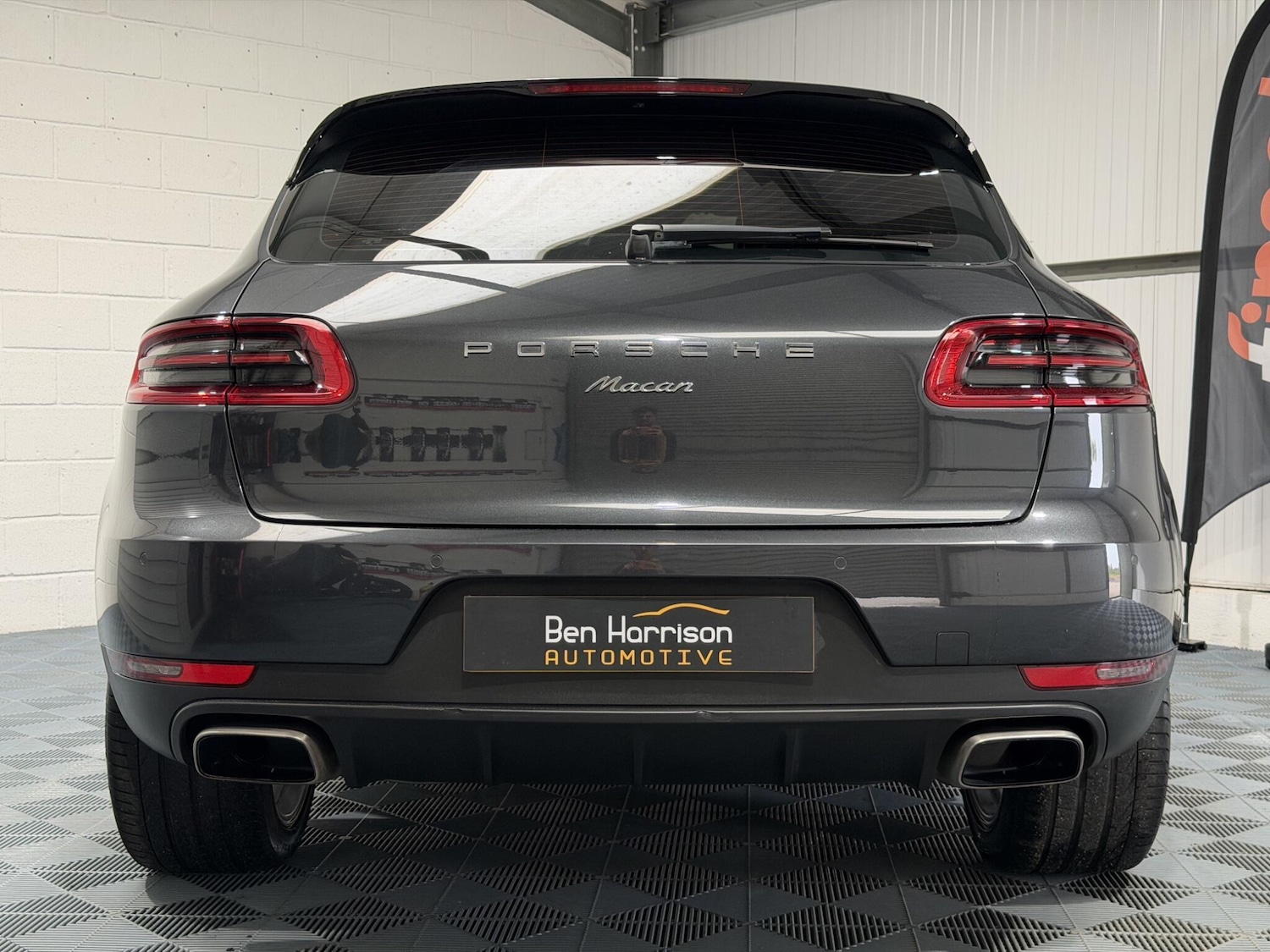 Used Porsche Macan 2017 for sale - 78184477: Photo 24