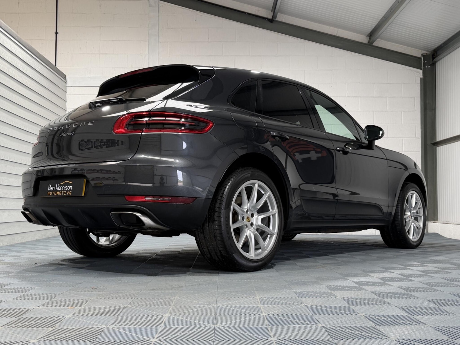 Used Porsche Macan 2017 for sale - 78184477: Photo 29