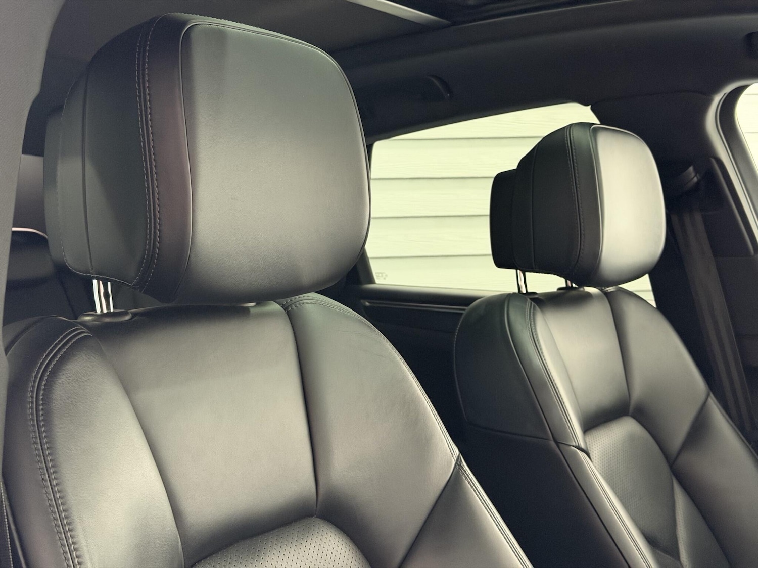 Used Porsche Macan 2017 for sale - 78184477: Photo 37