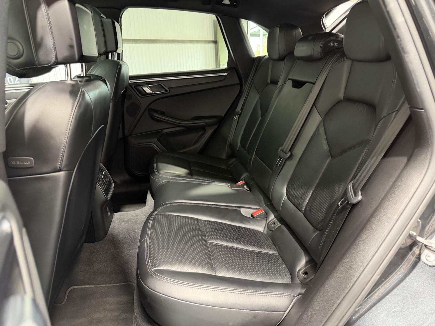 Used Porsche Macan 2017 for sale - 78184477: Photo 44