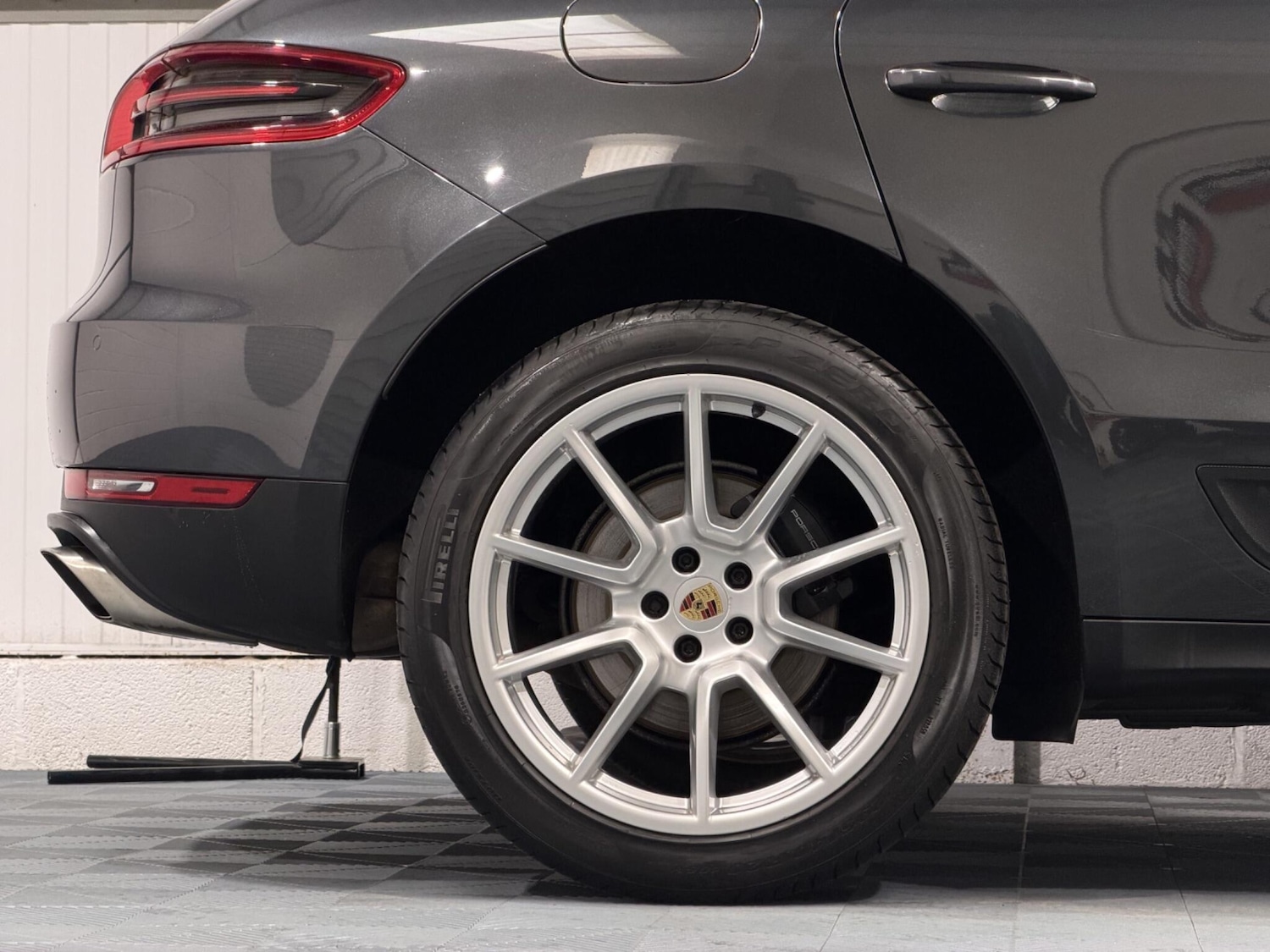 Used Porsche Macan 2017 for sale - 78184477: Photo 53