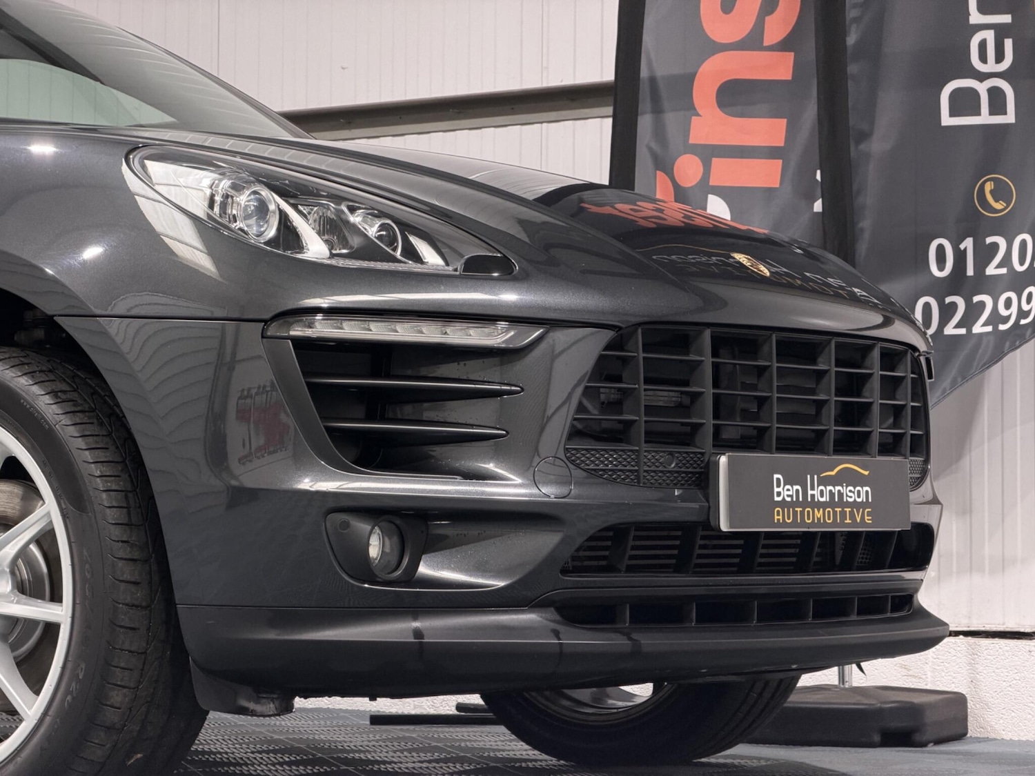 Used Porsche Macan 2017 for sale - 78184477: Photo 68
