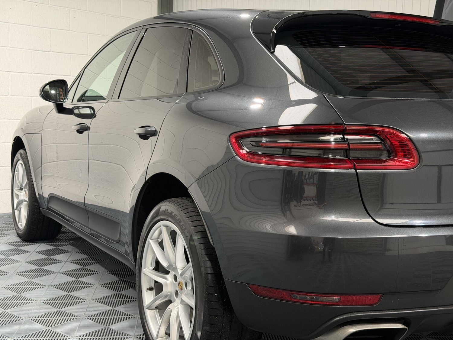 Used Porsche Macan 2017 for sale - 78184477: Photo 7