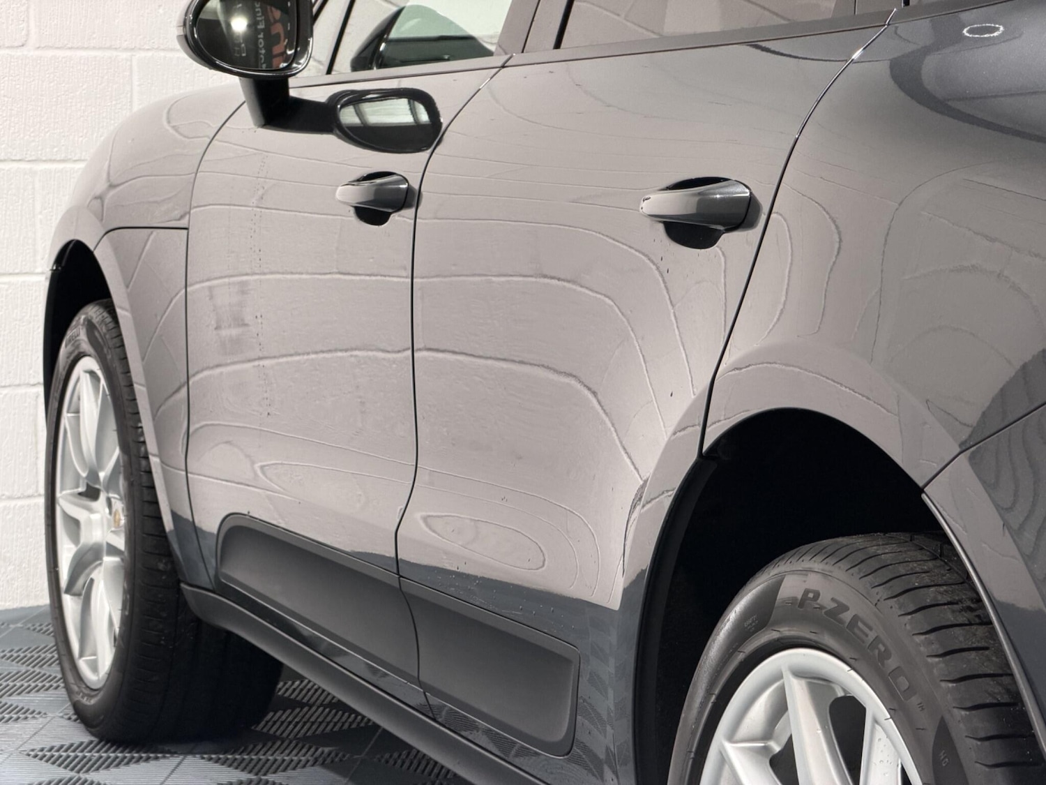 Used Porsche Macan 2017 for sale - 78184477: Photo 74