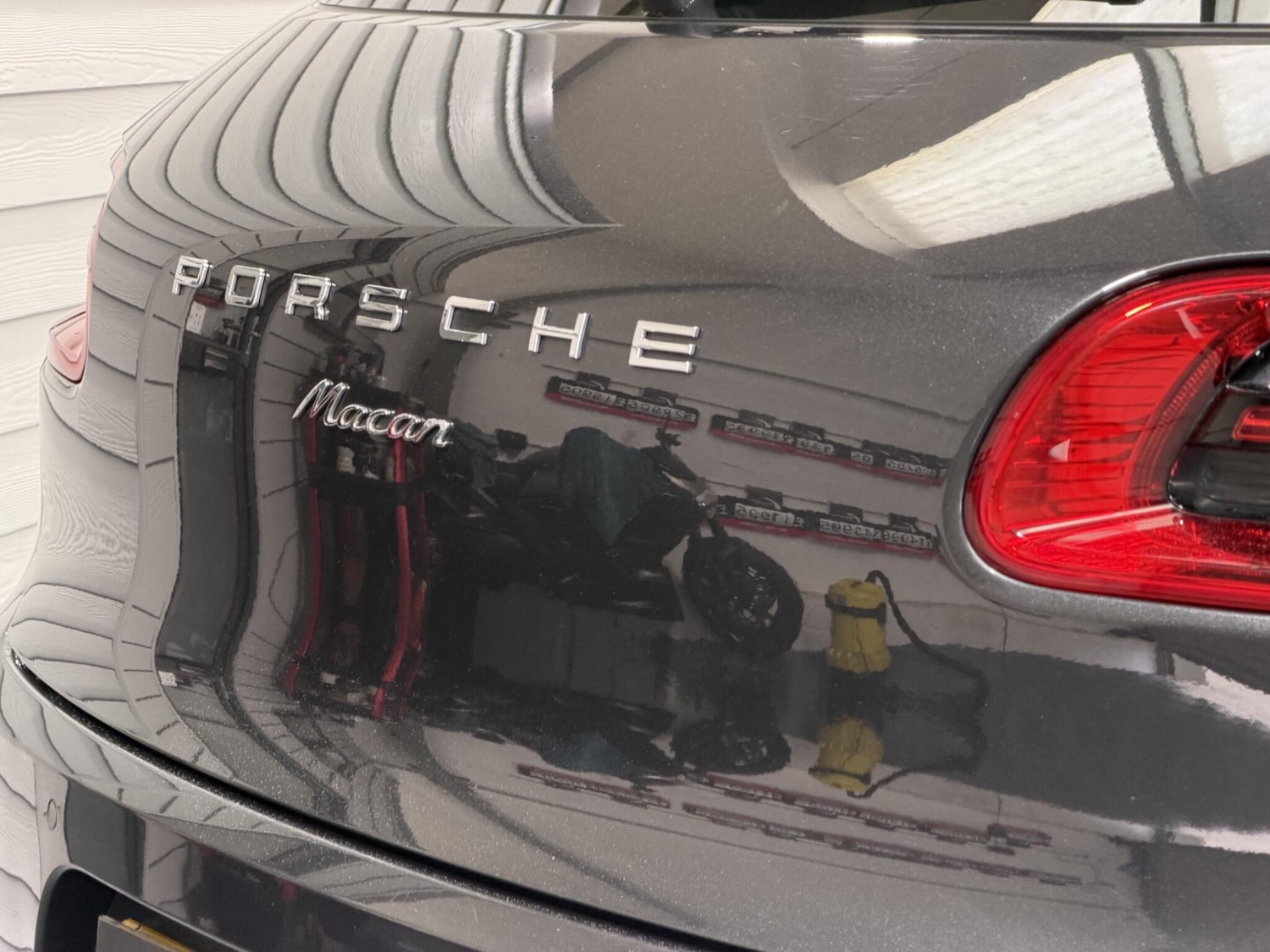 Used Porsche Macan 2017 for sale - 78184477: Photo 77